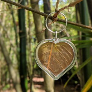 Encased Kratom Leaf Heart Keychain